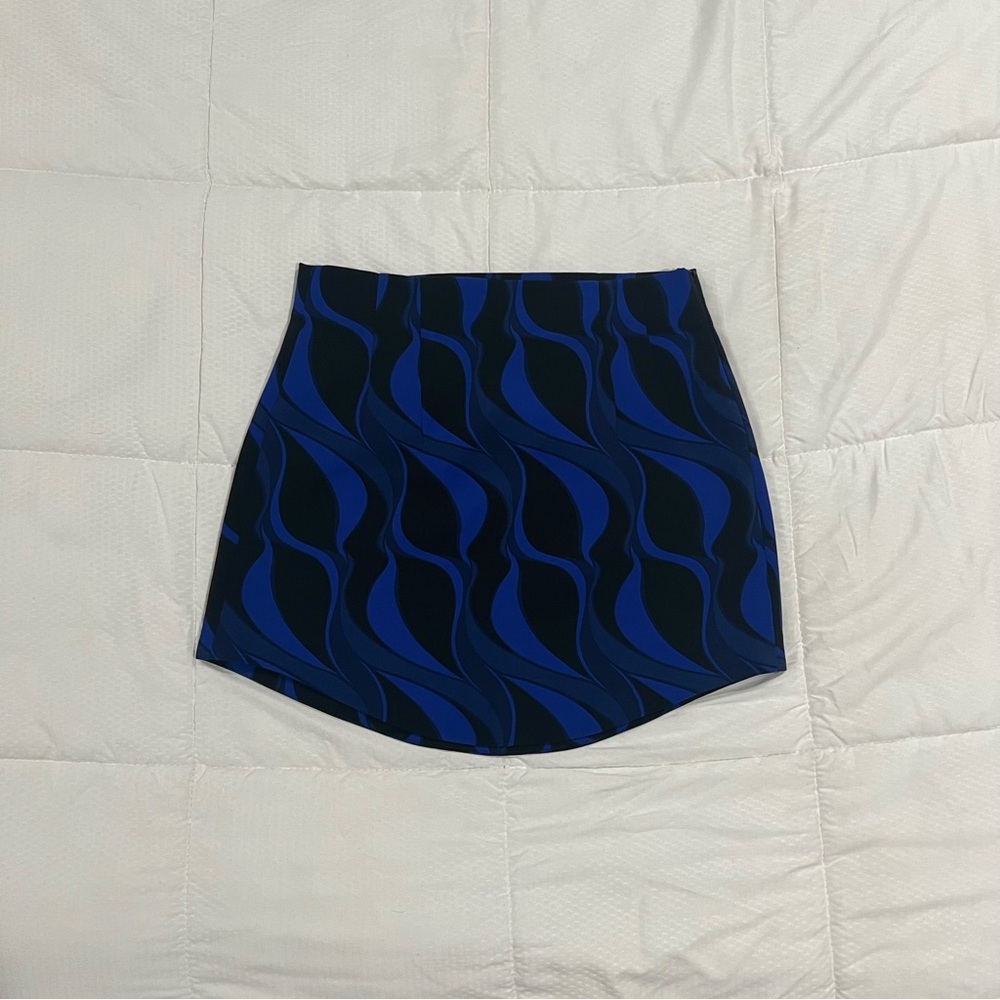 ZARA BLUE AND BLACK PRINTED MINI SKIRT
